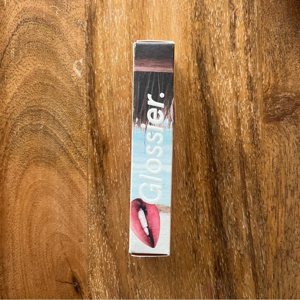 Glossier. Coconut Balm Dotcom Nourishing Lip Balm - Picture 4 of 8